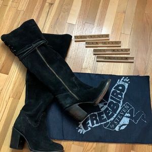 Freebird Brock black suede